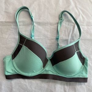 Jessica Simpson BRA